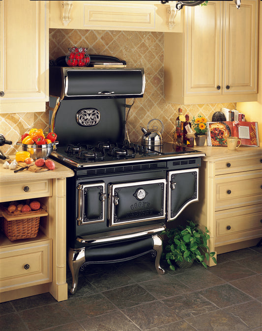 Elmira “Antique” Appliances Bring the Warmth and Tradition of the Past to the Kitchens of Today